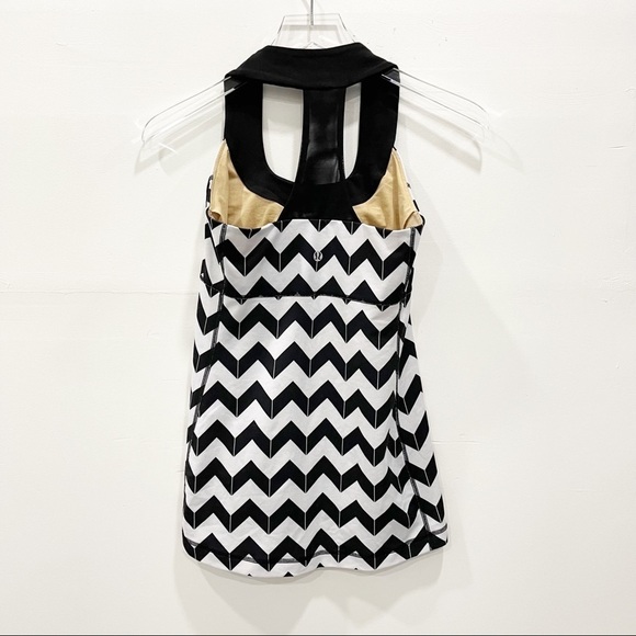 Lululemon Scoop Neck Tank Arrow Chevron Polar Cream Black Size 6 - Picture 2 of 5